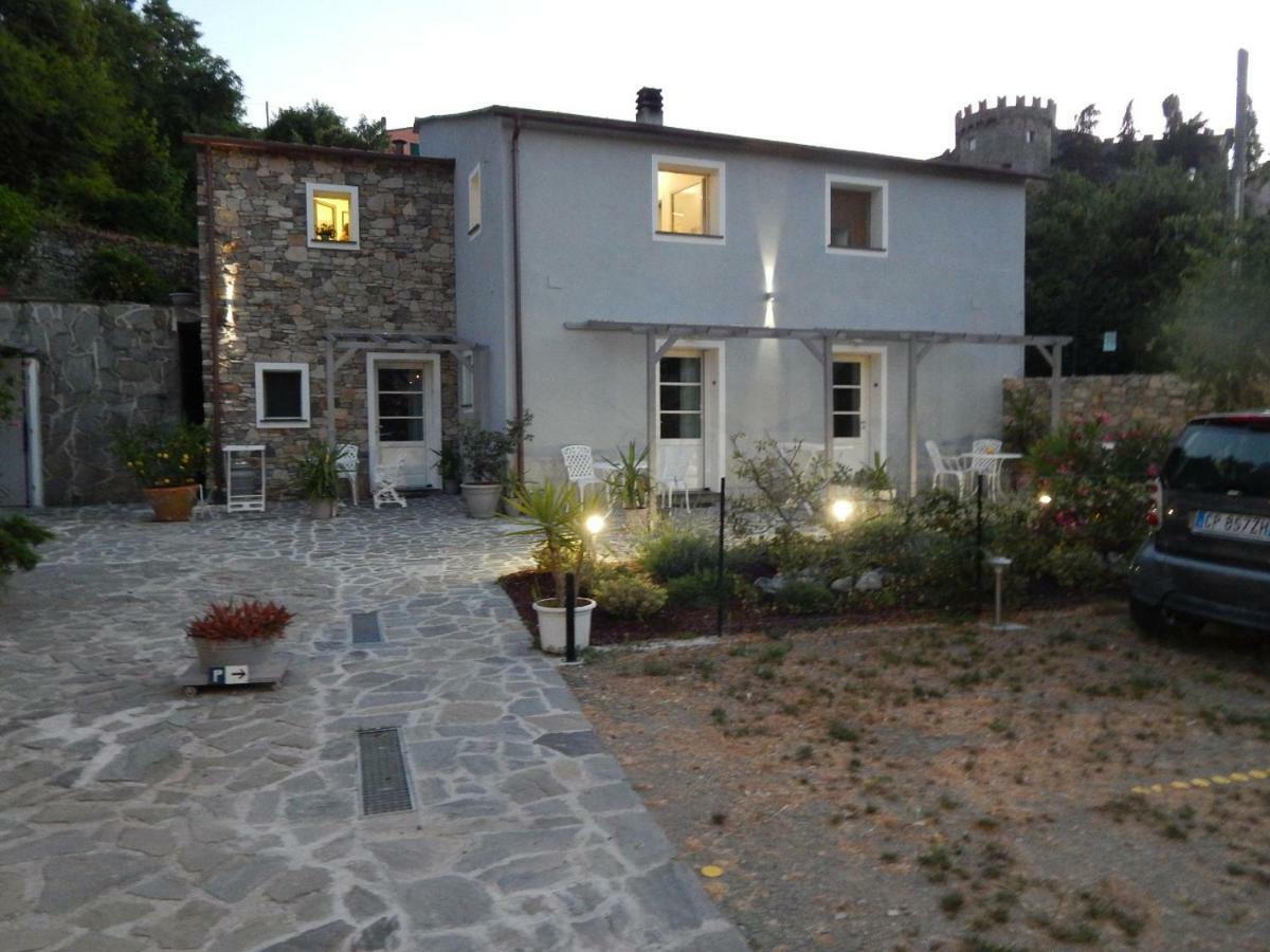 Pie Del Castello Alojamento de Acomodação e Pequeno-almoço